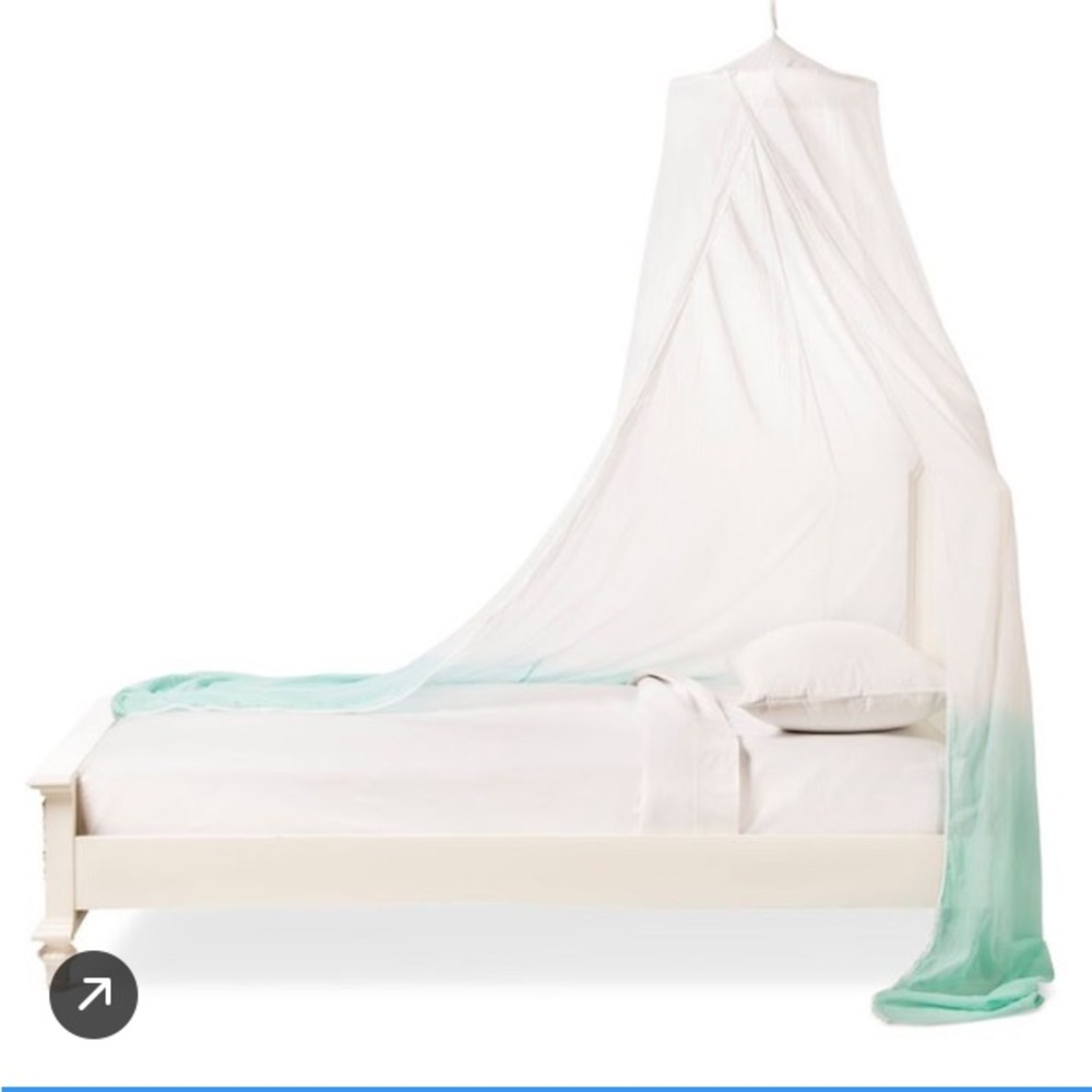 Pillowfort by Target Teal/Turquoise Kids' Dip Dye Bed Canopy